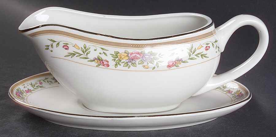 Bellini Gravy Boat & Underplate by Farberware-1