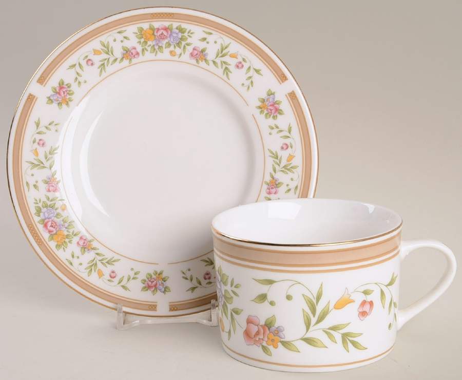 Bellini Flat Cup & Saucer Set by Farberware-1