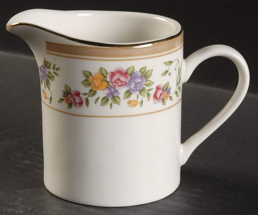 Bellini Creamer by Farberware-1