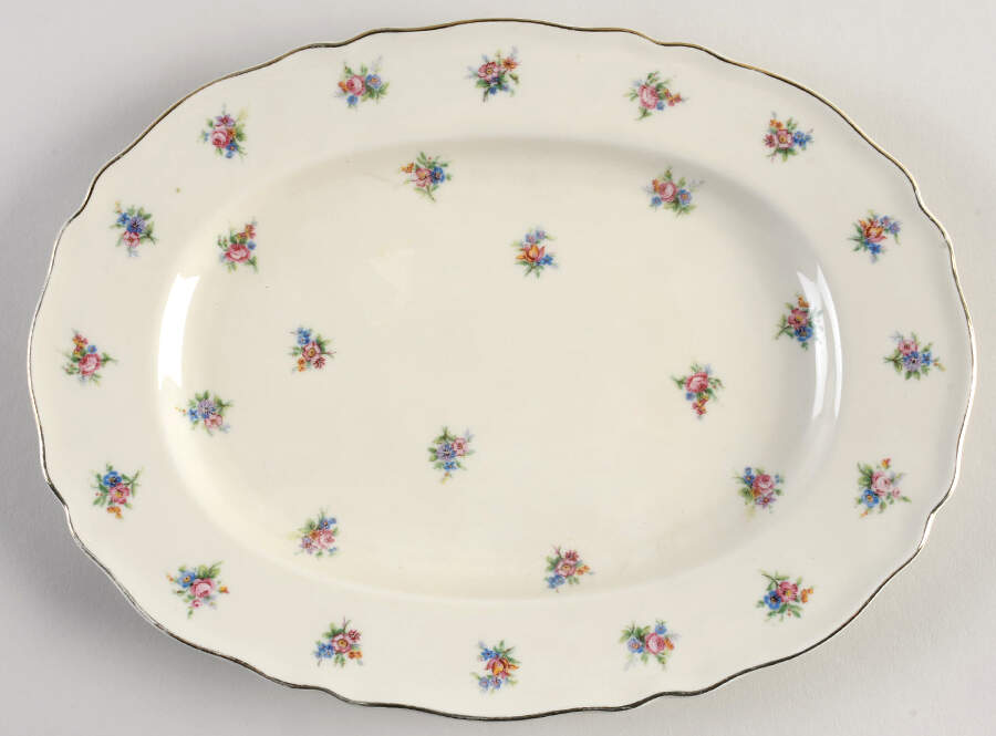 8412 (Scalloped) 11" Oval Serving Platter by Franconia-Krautheim & Adelburg-1