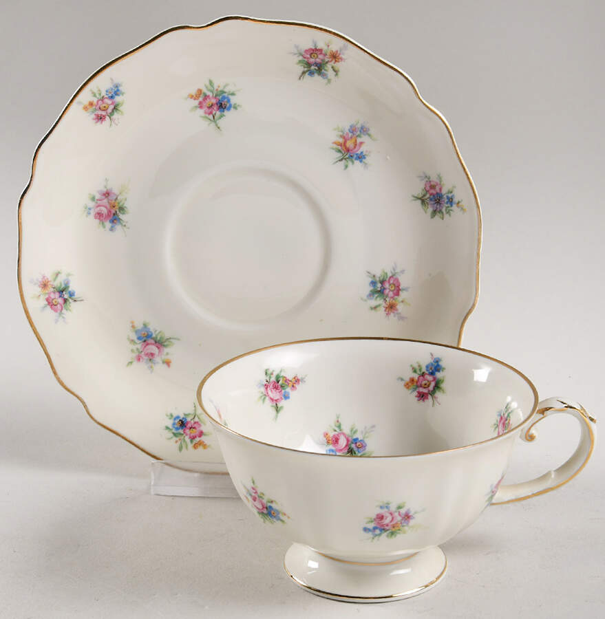 8412 (Scalloped) Footed Cup & Saucer Set by Franconia-Krautheim & Adelburg-1