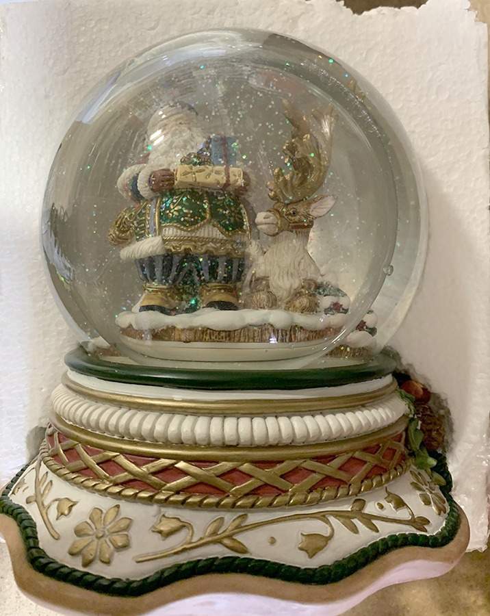 Jolly Ole Saint Nick Snow Globe by Fitz & Floyd-1