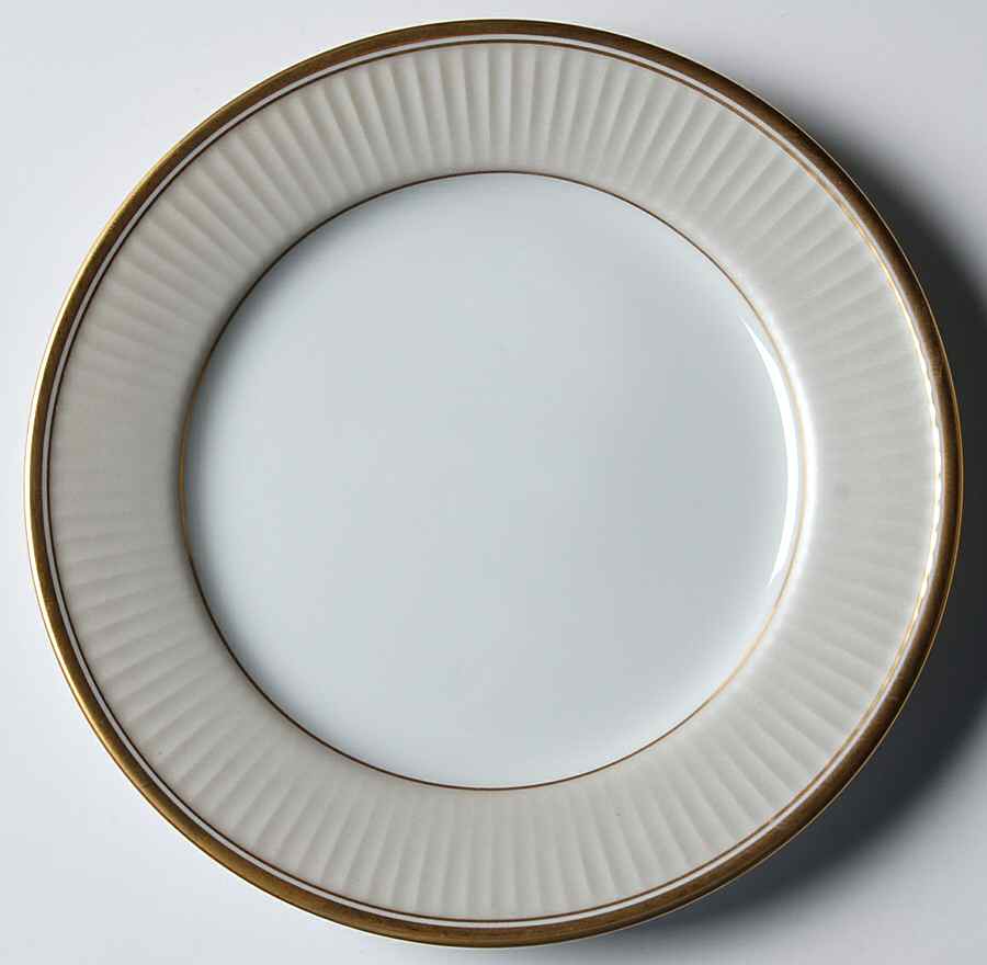 Classique d'Argent II Bread & Butter Plate by Fitz & Floyd-1