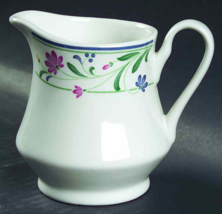 Brandywine (White Background) Creamer by Farberware-1