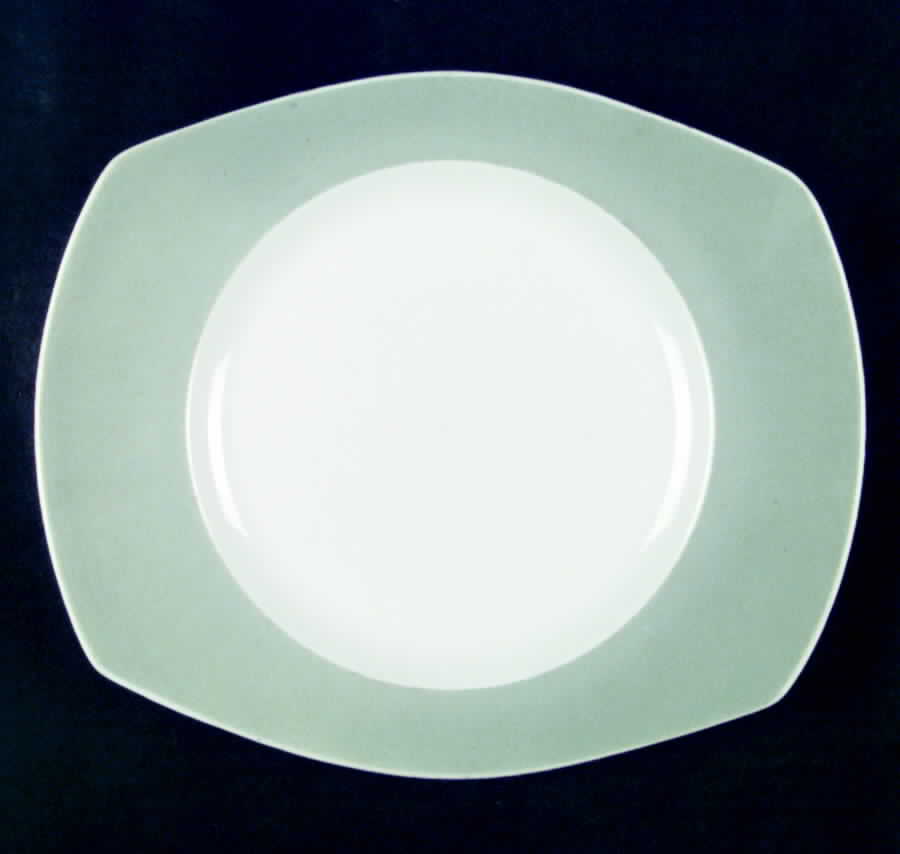 FIG4 10" Oval Serving Platter by Figgjo (Norway)-1