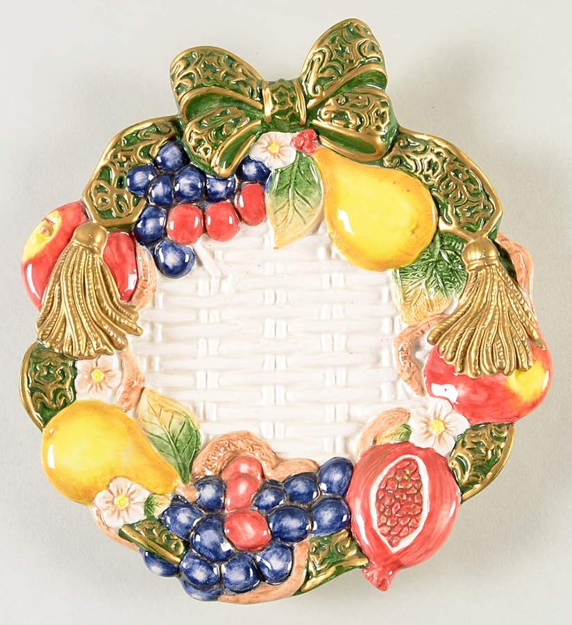 Renaissance Della Robbia Canape Plate by Fitz & Floyd-1