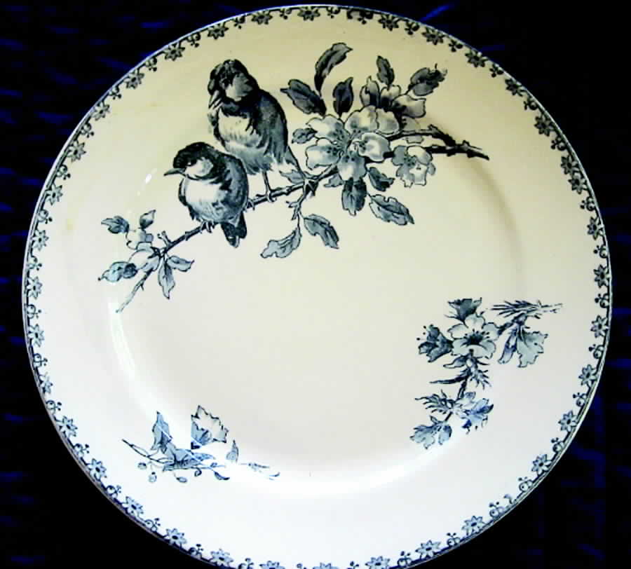 Favori Bleu Dinner Plate by Sarreguemines-1