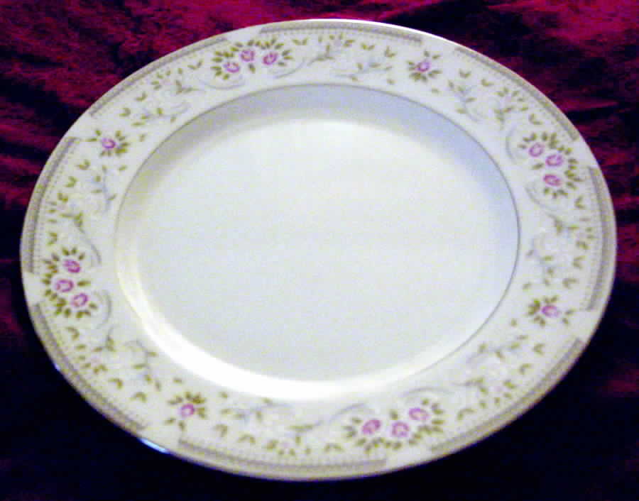 English Garden Dinner Plate by Fine China of Japan-1