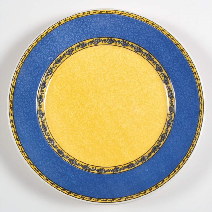 FUO42 Dinner Plate by Furio-1
