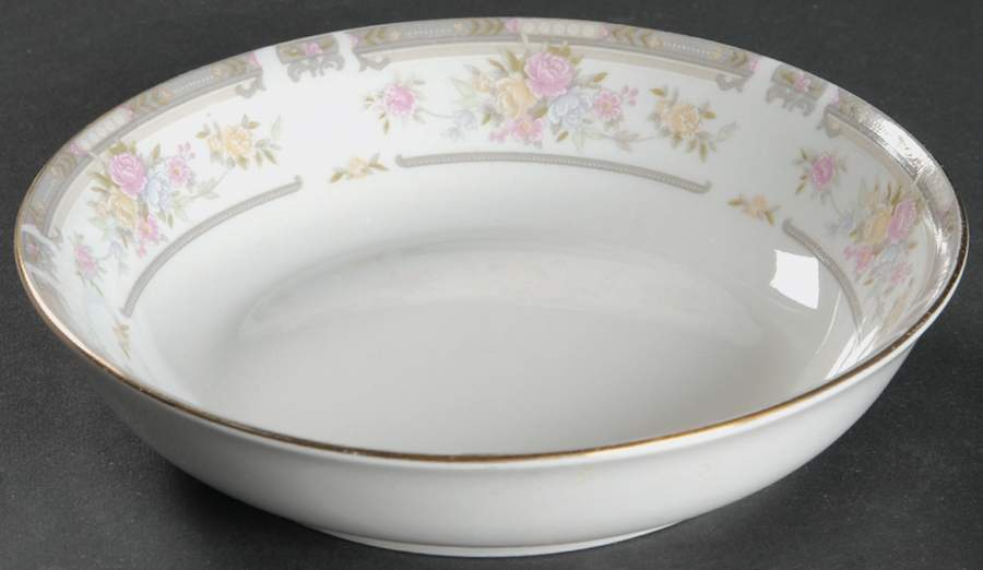 Southampton (Design on Edge) Fruit/Dessert (Sauce) Bowl by Farberware-1