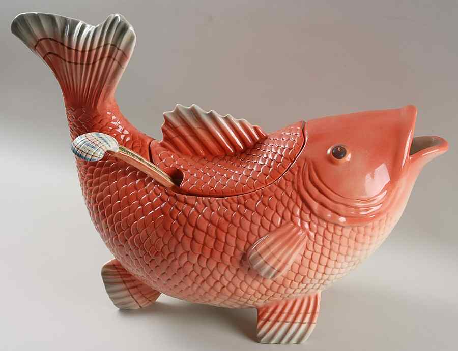 Fish Market (Newer, 2000) Tureen & Lid w/Ladle by Fitz & Floyd-1