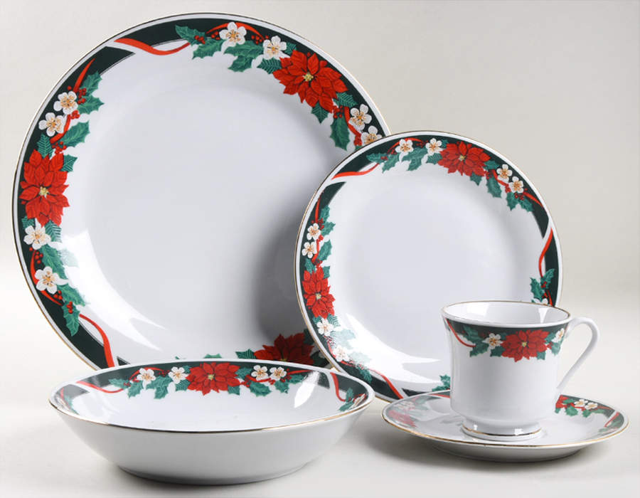 Deck the Halls 40 Piece Estate Set by Fairfield-1