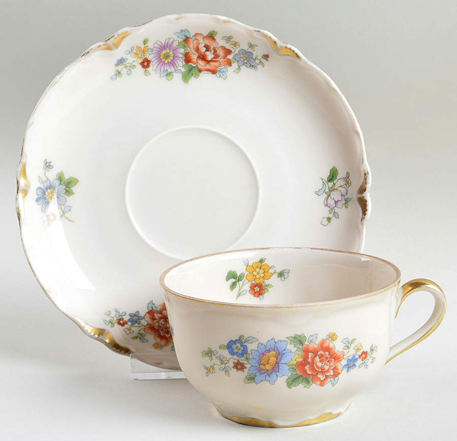 FRF4 Flat Cup & Saucer Set by Fraunfelter-1