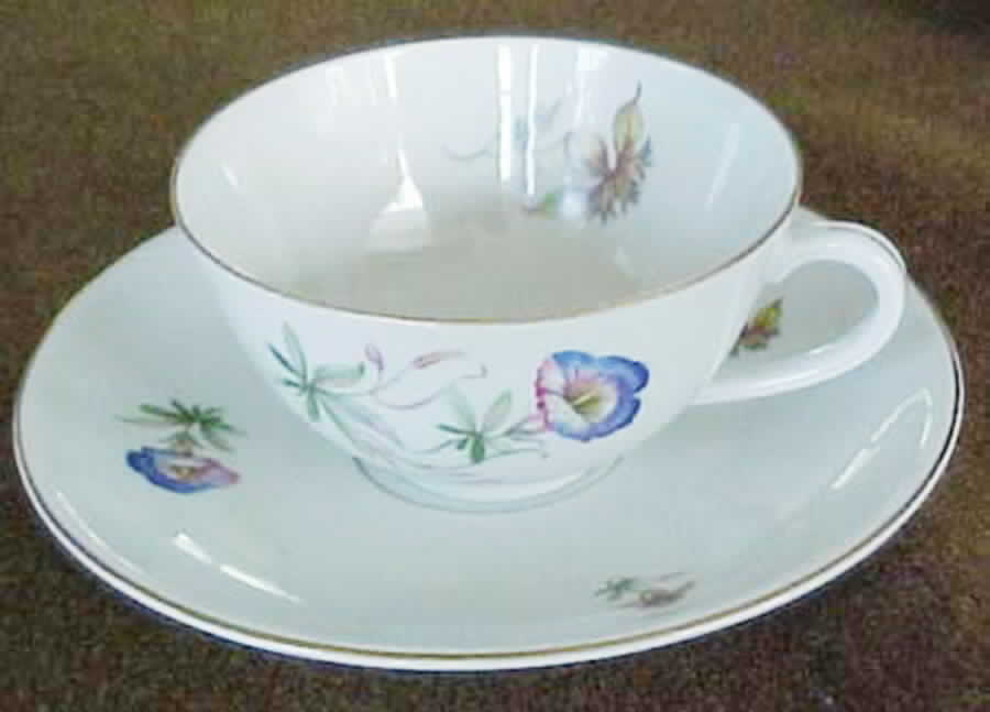 01632 Flat Cup & Saucer Set by Furstenberg-1