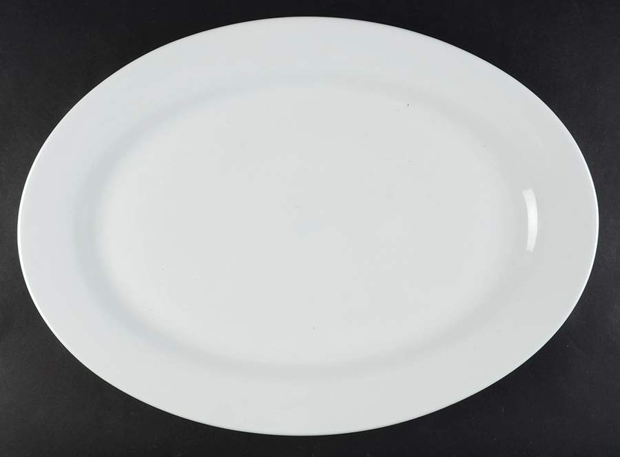 Bistro White 20" Oval Serving Platter by Farberware-1