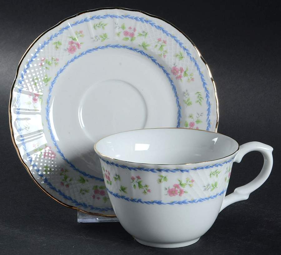 Huntington Gate Flat Cup & Saucer Set by Farberware-1