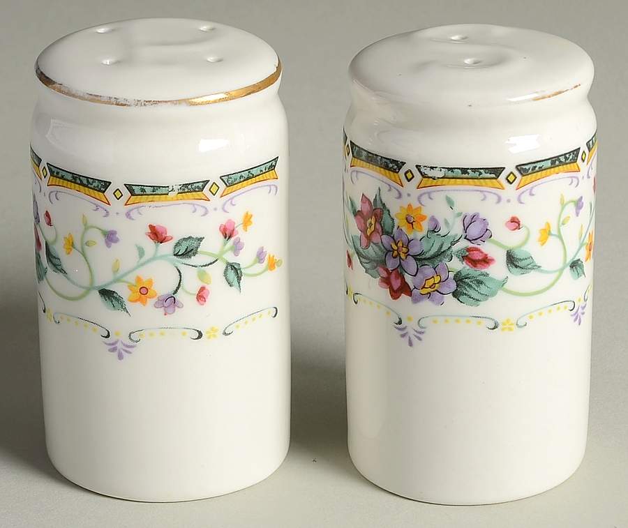 Wellesley Salt & Pepper Set by Farberware-1