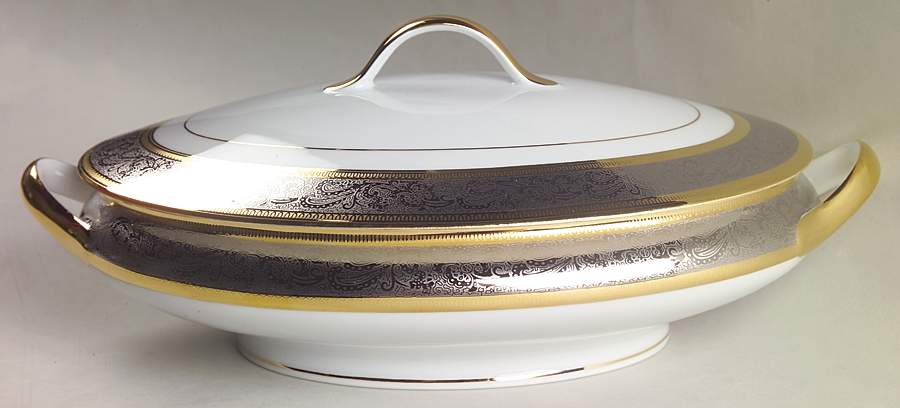Grand Palias Platinum Oval Covered Vegetable by Faberge-1