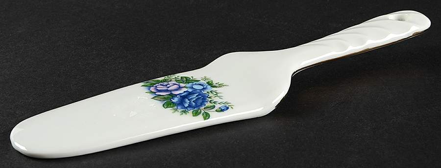 English Garden (Blue & Pink) Solid Ceramic Pie/Cake Server by Robinson Design-1