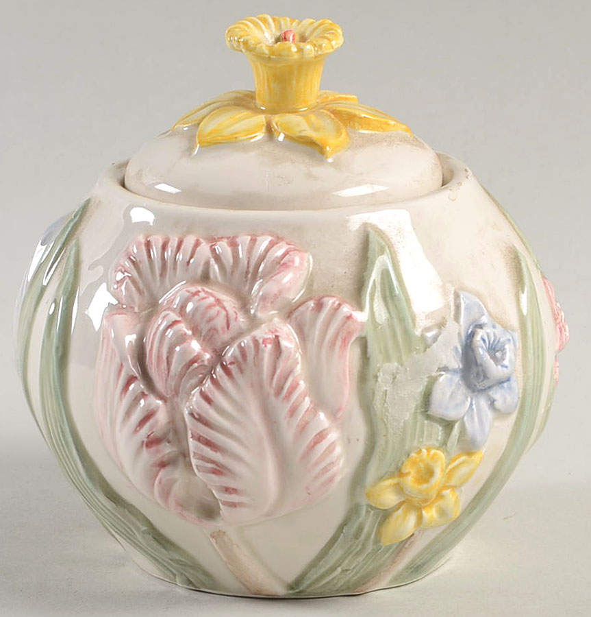 Bunny Garden Sugar Bowl & Lid by Fitz & Floyd-1