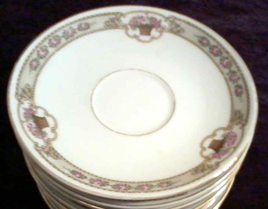 17614 Saucer by Fraureuth-1