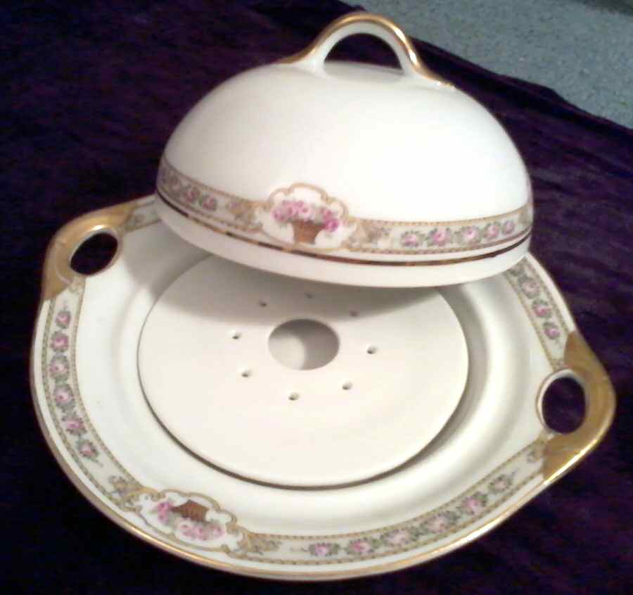 17614 Round Covered Butter by Fraureuth-1