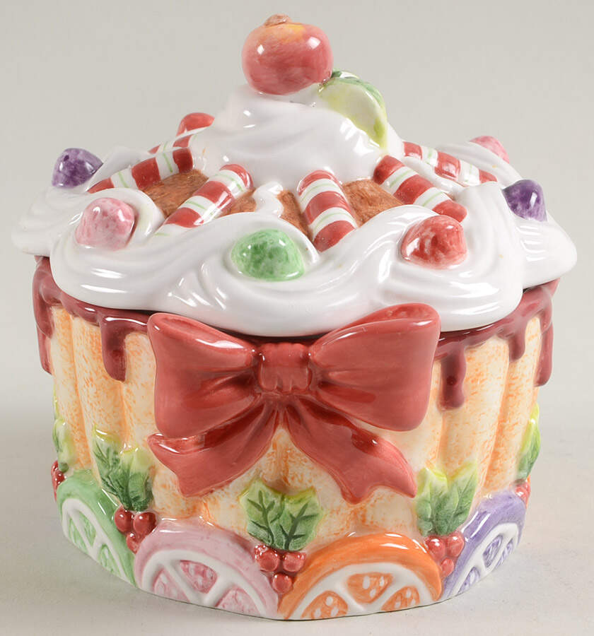 Nutcracker Sweets (Intro 2002) Round Box & Lid by Fitz & Floyd-1