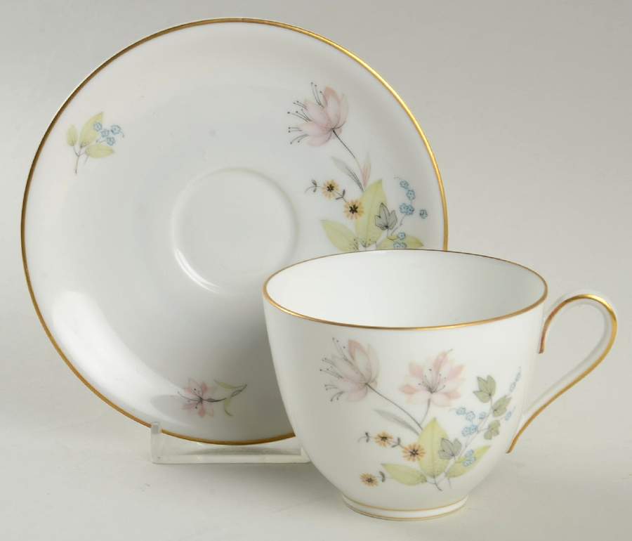 Hermosa (Gold Trim) Footed Cup & Saucer Set by Franconia-Krautheim & Adelburg-1