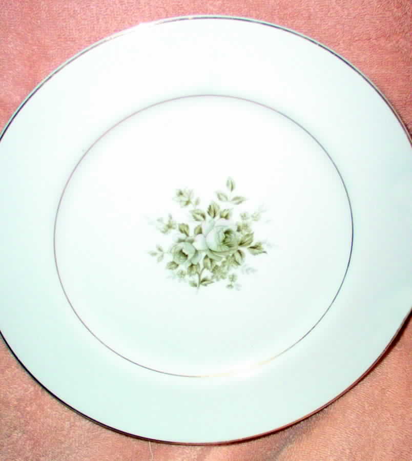 Rosedale Dinner Plate by Four Crown-1