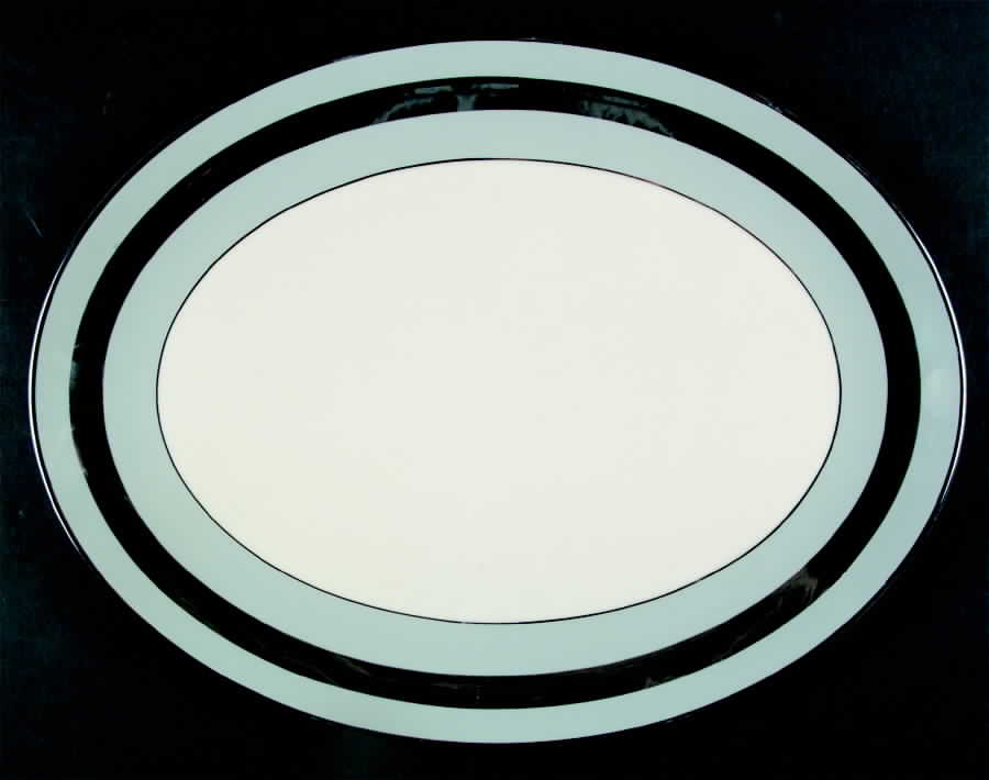 Theme (Platinum on Gray) 14" Oval Serving Platter by Flintridge-1