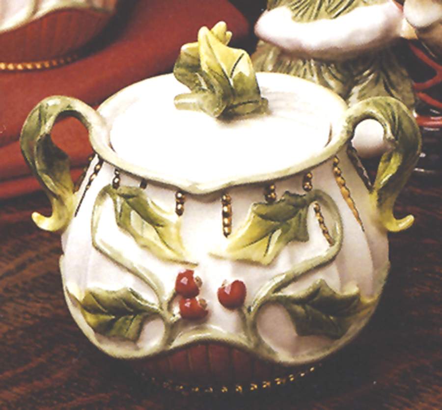 Santa's Flight Sugar Bowl & Lid by Fitz & Floyd-1