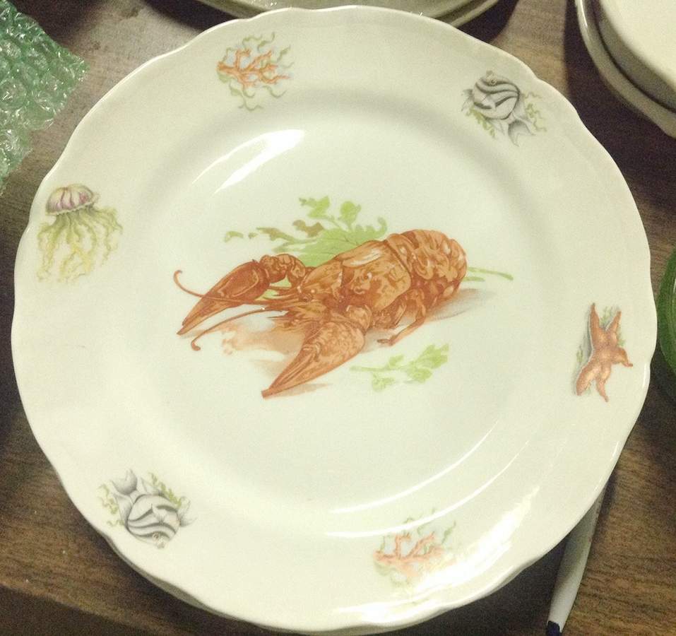 FAN27 Dinner Plate by France-1