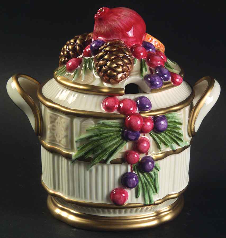 Winter Spice Sugar Bowl & Lid by Fitz & Floyd-1