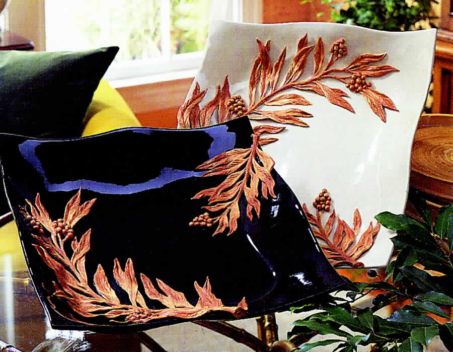East West Black Centerpiece by Fitz & Floyd-1