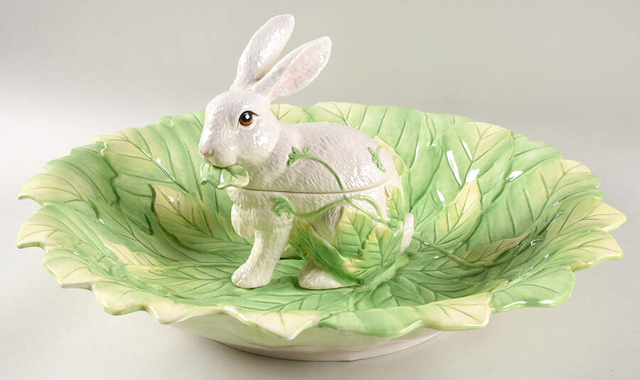 Le Lapin Chip & Dip with Lid by Fitz & Floyd-1