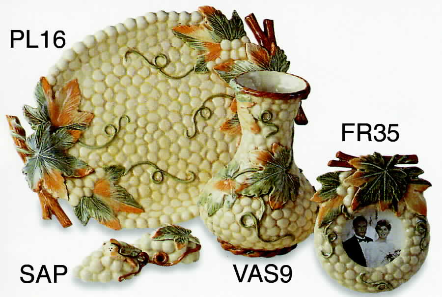 Vintage Grapes Salt & Pepper Set by Fitz & Floyd-1