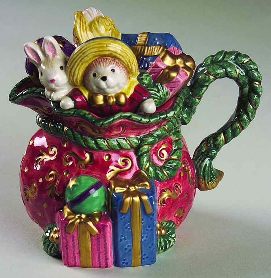 Christmas Wreath Figural Creamer by Fitz & Floyd-1