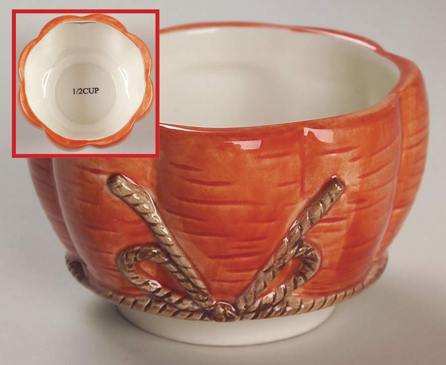Le Marche 1/2 Cup Measuring Cup by Fitz & Floyd-1