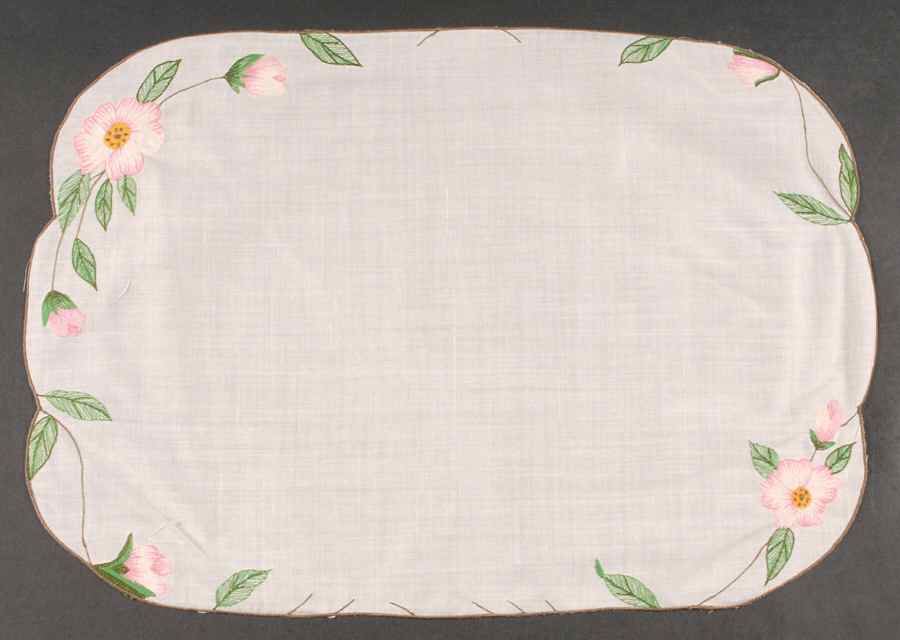 Desert Rose (China) Embroidered Cloth Placemat by Franciscan-1