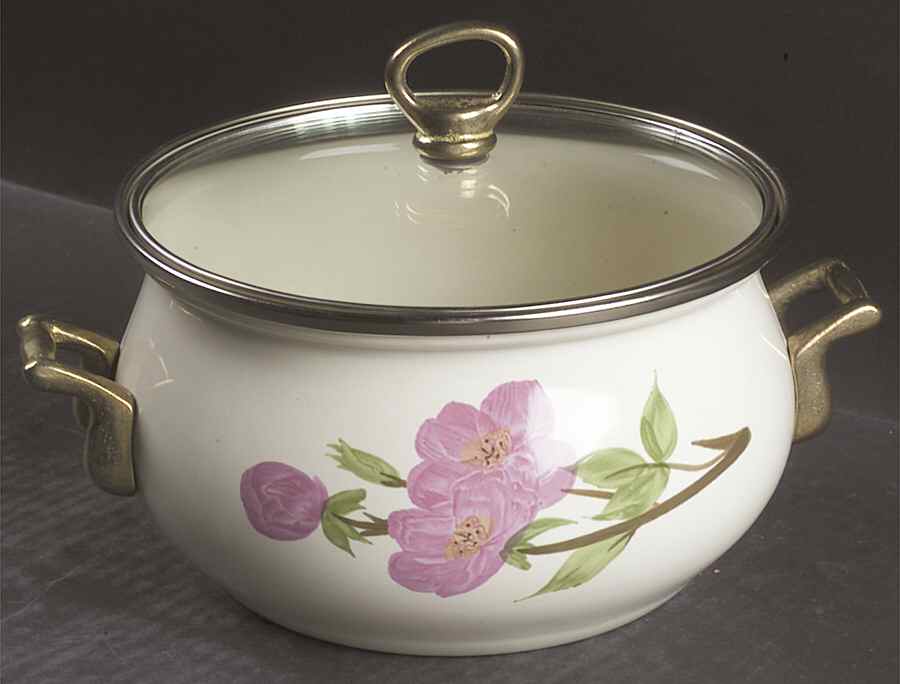 Desert Rose (China) 2.5 Quart Metal Dutch Oven by Franciscan-1