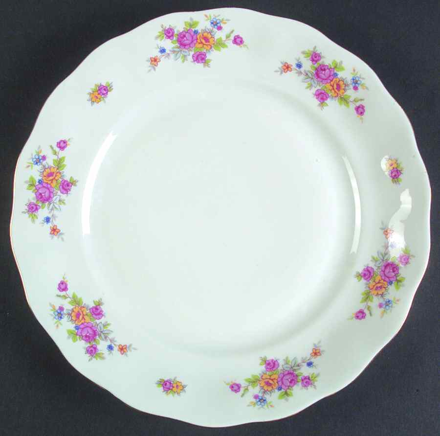 Garlandia Dinner Plate by Favolina-Karolina-1