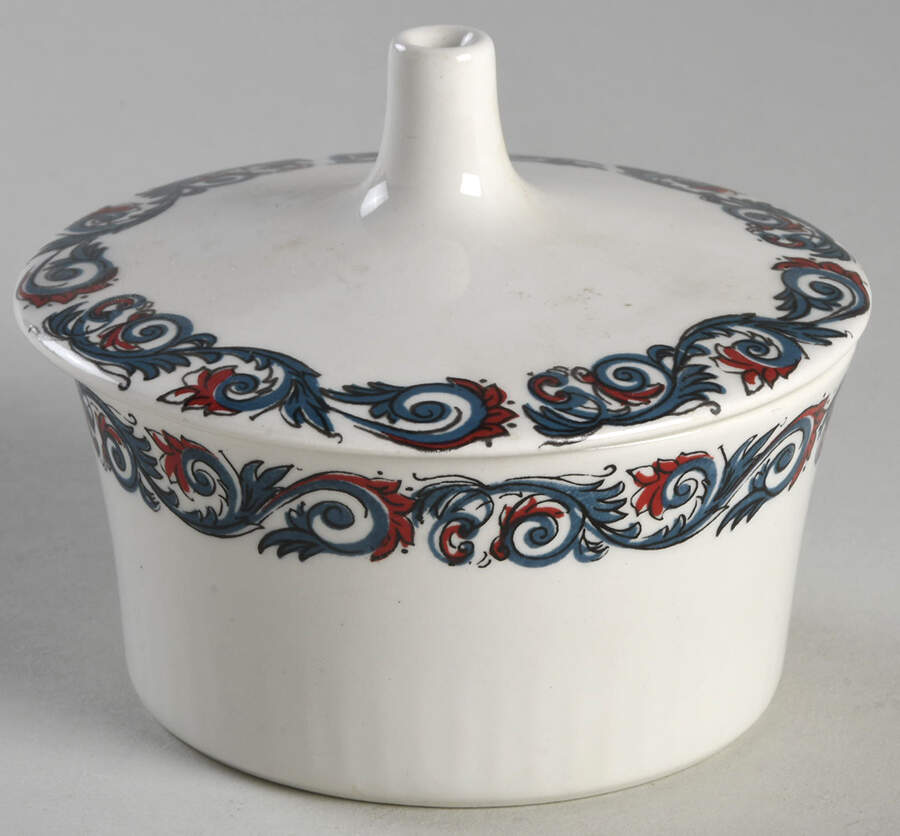 Hardanger Dancers Sugar Bowl & Lid by Figgjo (Norway)-1