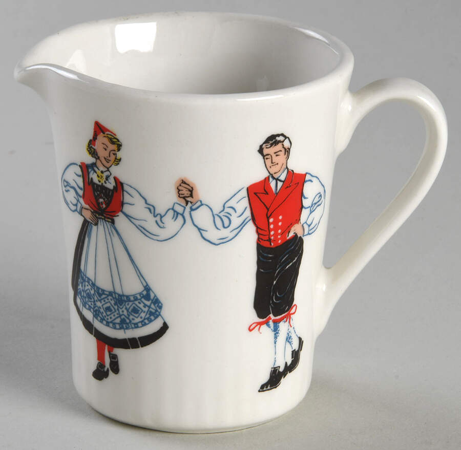 Hardanger Dancers Creamer by Figgjo (Norway)-1
