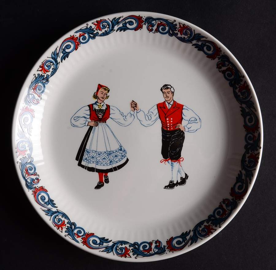 Hardanger Dancers Bread & Butter Plate by Figgjo (Norway)-1