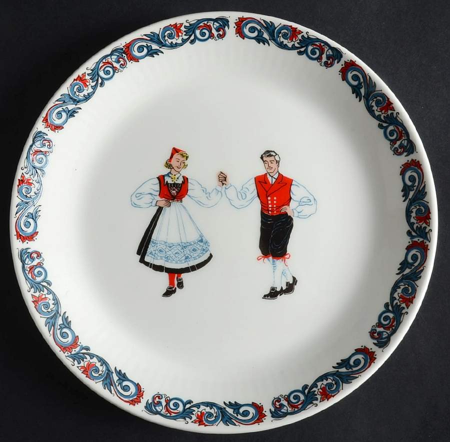 Hardanger Dancers Luncheon Plate by Figgjo (Norway)-1