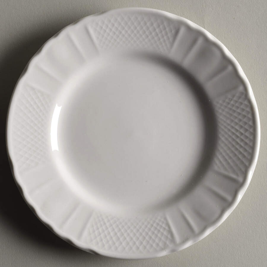 Lattice White Bread & Butter Plate by Farberware-1