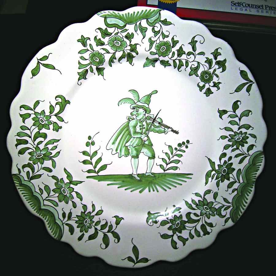 FAN41 Dinner Plate by France-1