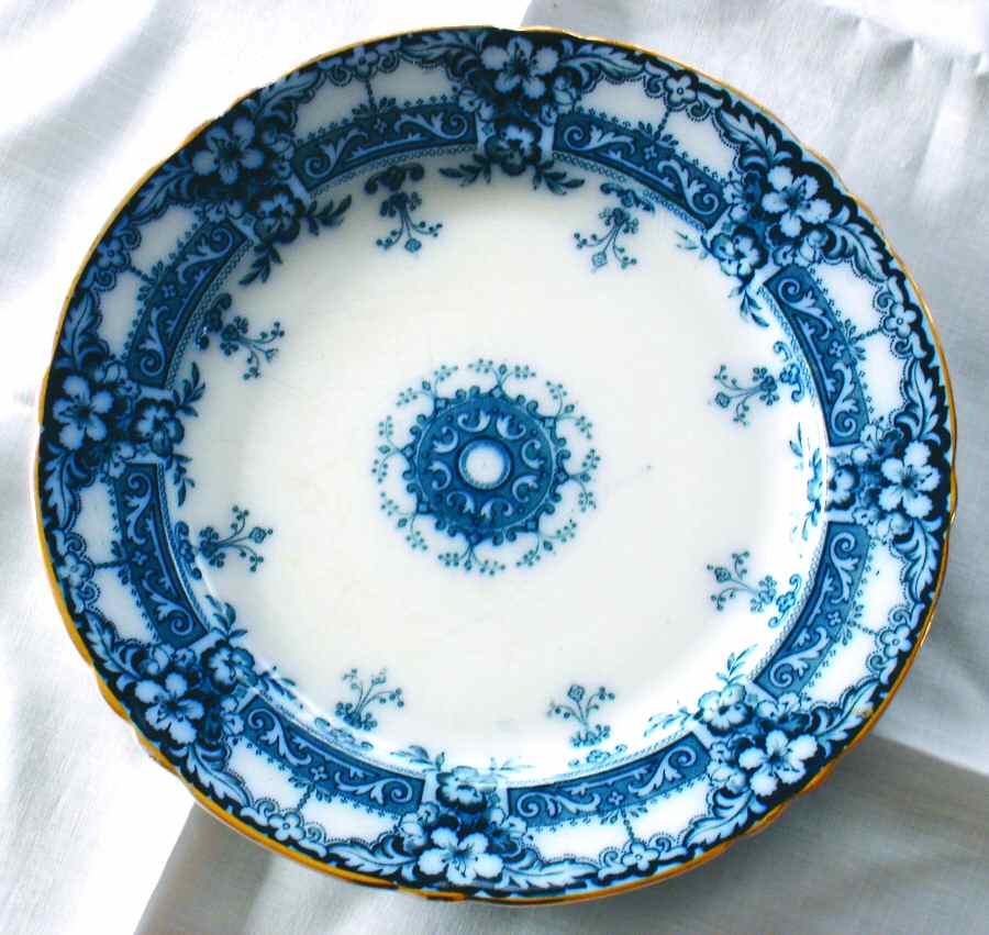 Richmond Dinner Plate by Ford & Sons-1