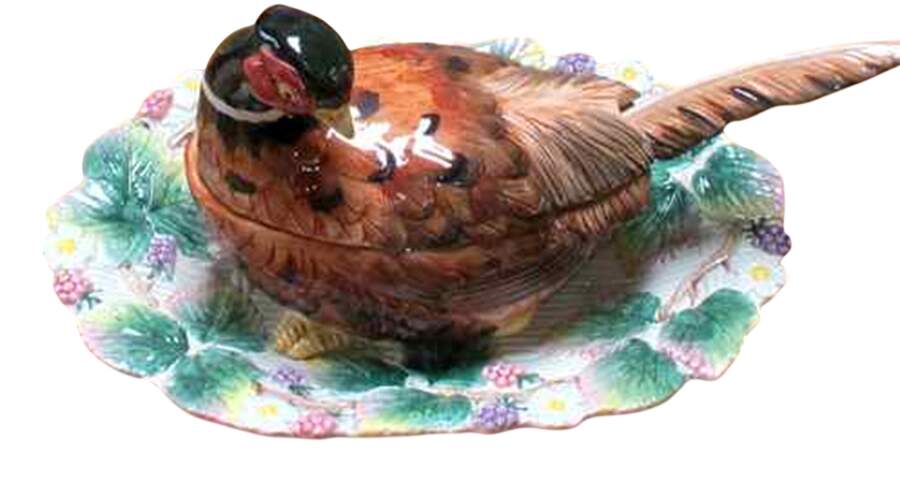 Pheasant Figuruine Sauce Boat with Lid, Ladle & Underplate by Fitz and Floyd-1