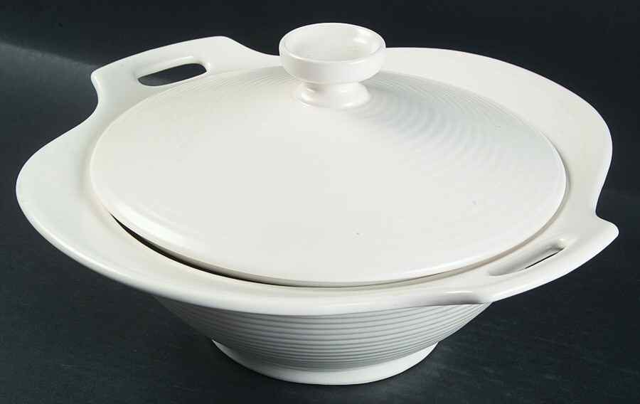 FLS2 Round Covered Vegetable by Florence Ceramics-1